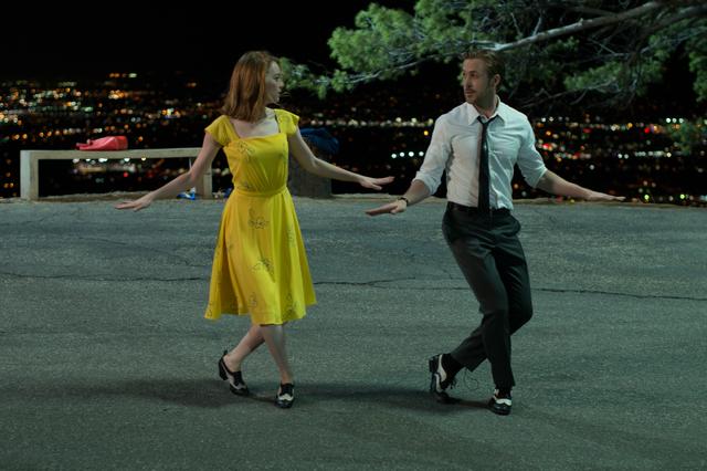 画像4: © 2017 Summit Entertainment, LLC. All Rights Reserved. Photo credit: EW0001: Sebastian (Ryan Gosling) and Mia (Emma Stone) in LA LA LAND.Photo courtesy of Lionsgate.