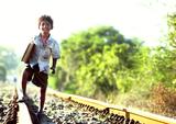 画像2: ©2016 Long Way Home Holdings Pty Ltd and Screen Australia