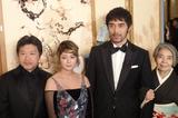 画像: 『海よりもまだ深く』組:左から是枝裕和監督、阿部寛、真木よう子、樹木希林 Photo by Yoko KIKKA