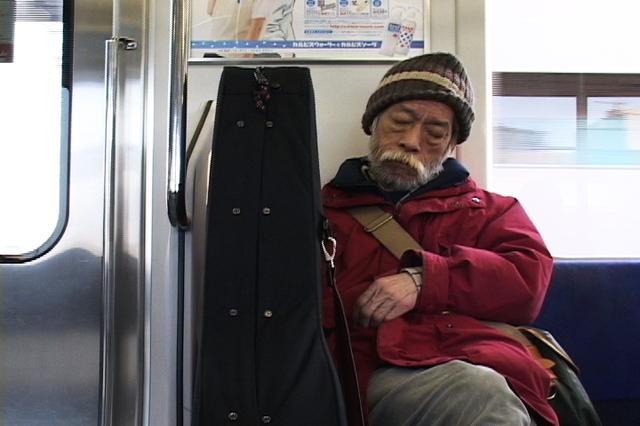 画像3: 12年前突然亡くなった高田渡!でも”タカダワタルハ、イキテル!”『まるでいつもの夜みたいに~高田渡 東京ラストライブ』公開!
