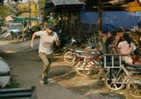 画像1: ©2015 APOCALYPSE LAOS PRODUCTIONS LTD.
