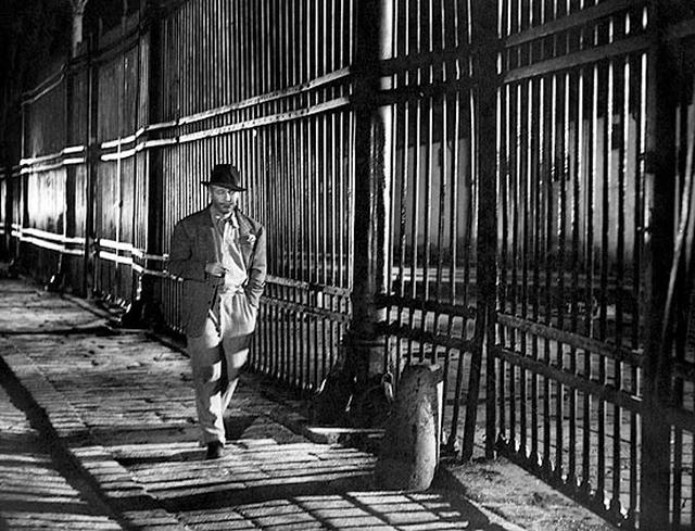 画像: 主演は、ジャン・ギャバン www.dvdfr.com