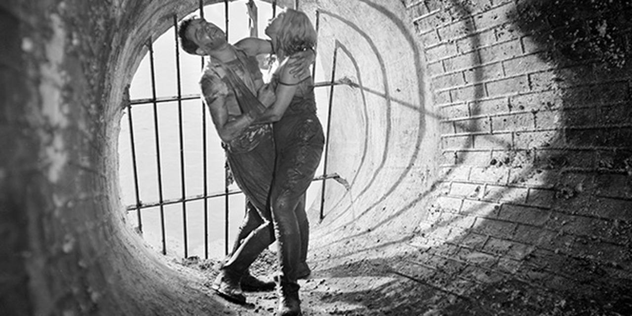 アンジェイ・ワイダ 追悼上映は続く--今度は川崎で『地下水道』『灰と