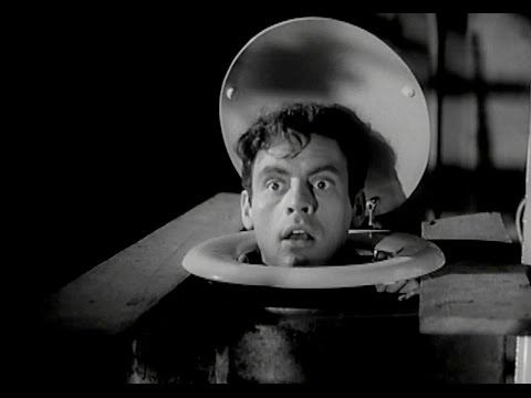 画像: Little Shop of Horrors (1960) REVIEW - Monster Madness 9 youtu.be