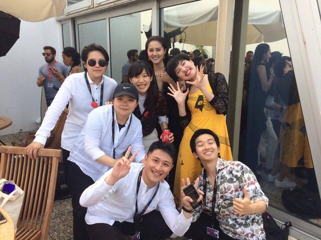 画像7: 緊急連載!「井樫彩の初めてのカンヌ!」④井樫彩監督の”初カンヌ”最終日!河瀬監督や審査員だったムンジウ監督とパチリ!そしてムーンライト監督からは--
