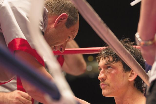 画像: マイルズ・テラーが演じるビニー・パジェンサ © BLEED FOR THIS, LLC 2016