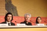 画像: カンヌ国際映画祭『パターソン』公式記者会見: 左からアダム・ドライバー、ジム・ジャームッシュ監督、ゴルシフテ・ファラハニ Photo by Yoko KIKKA