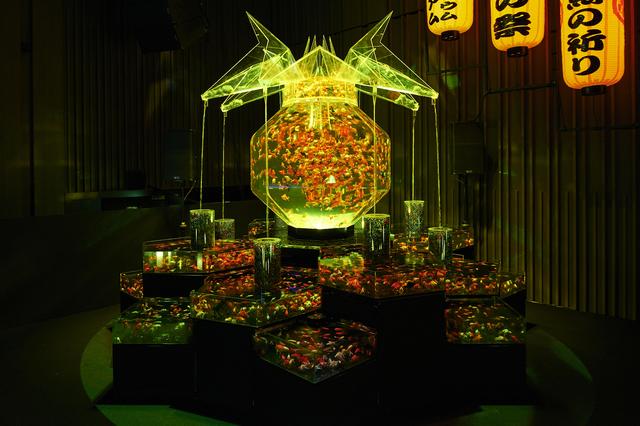 画像1: 超・花魁 写真提供:Art Aquarium
