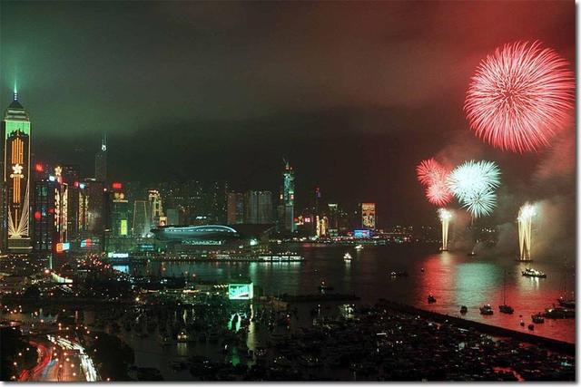 画像: 1997年7月1日、香港返還の日 www.britishempire.co.uk