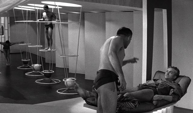 画像8: ©National Film Archive