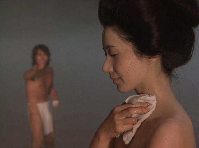 画像: Yoshio Harada (L), Shima Iwashita (R) Credit © 1977 Toho Co., Ltd.