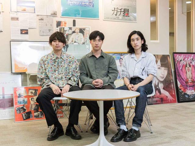 画像: 左より内山拓也監督、俳優 福山翔大、スタイリストの松田稜平