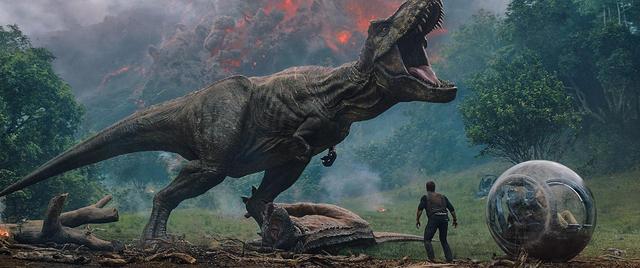 画像: T-レックス (c)Universal Pictures (c)Universal Studios and Amblin Entertainment, Inc. and Legendary Pictures Productions, LLC.