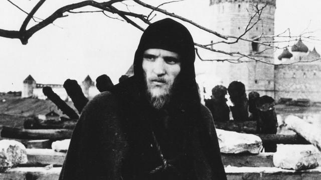 アンドレイ・タルコフスキーの長編第2作目となる『アンドレイ・ルブリョフ』完全版がリストア化!NYでは特別上映もー海外予告公開! シネフィル