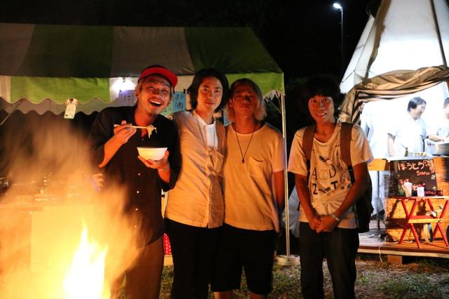 画像4: MOVIE×CAMP! 太陽の下でねそべり、星空のもとで映画を。