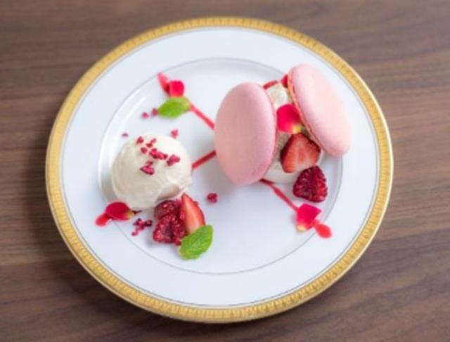 画像: 中之島ダイビル 丸福珈琲店『旅するフランス』イメージプレートドリンクセット 税込み1280円