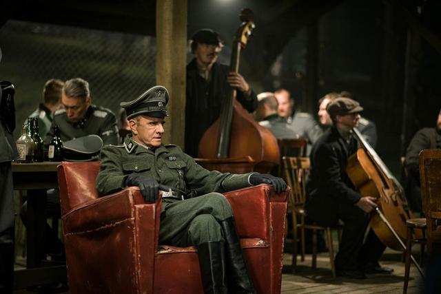 画像2: (С) Cinema ProductionHP