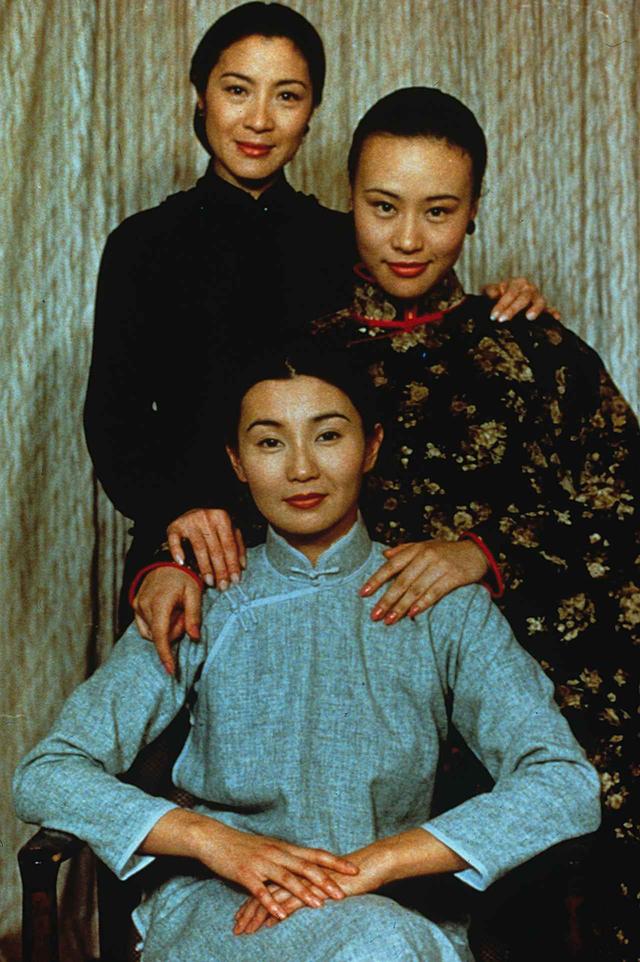 画像: © 1997 MORE TEAM INTERNATIONAL