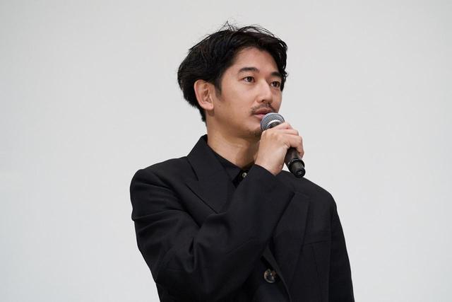 画像1: 全国5大都市で期間限定上映される藤沢周平原作の時代劇『闇の歯車』-舞台挨拶に主演 瑛太とともに緒形直人が登壇!初日舞台挨拶リポート到着!