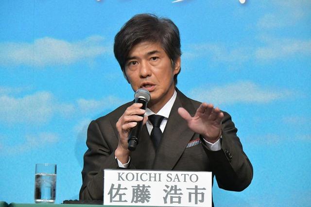 画像1: 《映画『Fukushima50(フクシマフィフティ)』クランクアップ記者会見 概要》 ◆日時:4月17日(水) ◆場所:リーガロイヤルホテル東京 ◆登壇者:佐藤浩市、渡辺謙、 株式会社KADOKAWA水上繁雄プロデューサー、椿宣和プロデューサー