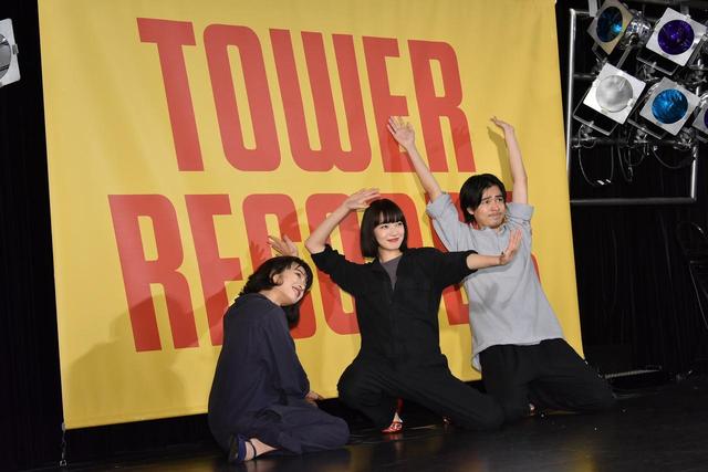 画像1: 未来への希望を奏でる、奇跡の音楽映画『さよならくちびる』から生まれた小松菜奈&門脇麦の”ハルレオ”、遂に待望のCDデビュー!!成田凌とともに登壇!