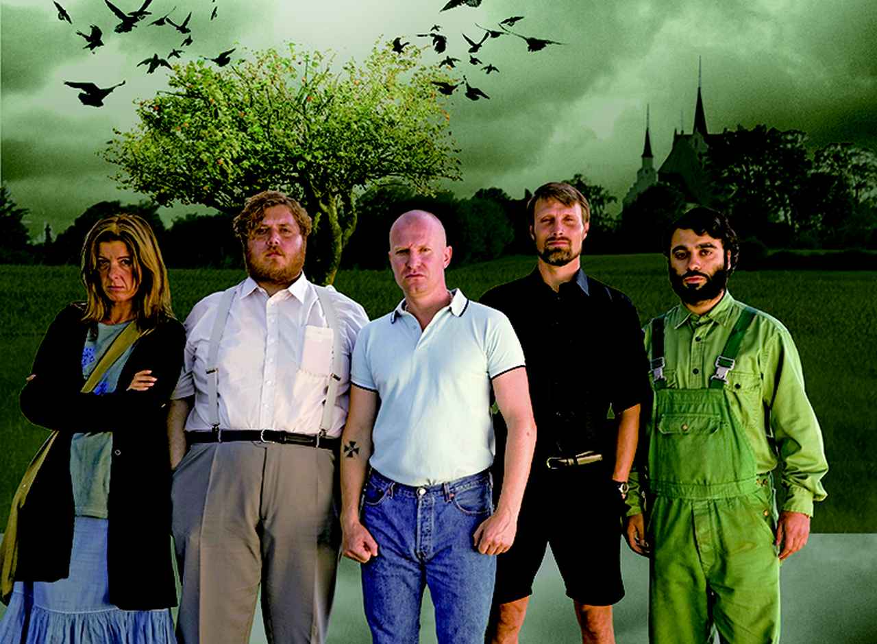 予告！“北欧の至宝” マッツ・ミケルセン主演の知られざる名作『アダムズ・アップル』が待望の劇場初公開決定！ シネフィル 映画と