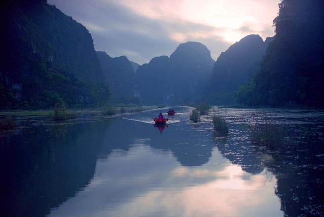 画像10: © copyright Mayfair Pictures.
