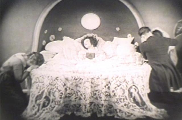 画像2: 1921年版『椿姫』