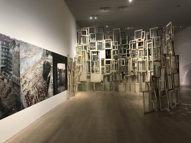 画像2: 展示風景:塩田千春 《内と外》 2008/2019年 photo©moichi