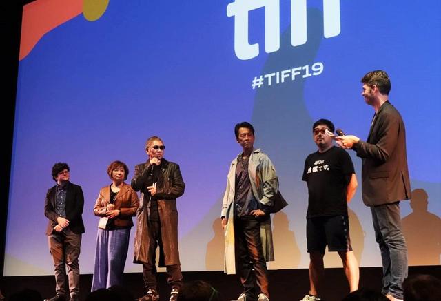 画像: 映画愛に溢れたコメントを話す三池崇史 監督