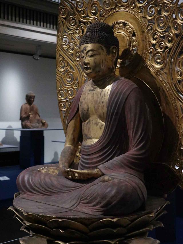 画像: 阿弥陀如来坐像 栃木 満願寺 平安時代12世紀の定朝様 台座と光背も製作当時のものなのは貴重 (栃木県指定有形文化財)