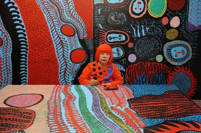 画像: Portrait of Yayoi Kusama in her studio. Image © Yayoi Kusama. Courtesy of David Zwirner, New York; Ota Fine Arts, Tokyo/Singapore/Shanghai; Victoria Miro, London; YAYOI KUSAMA Inc.