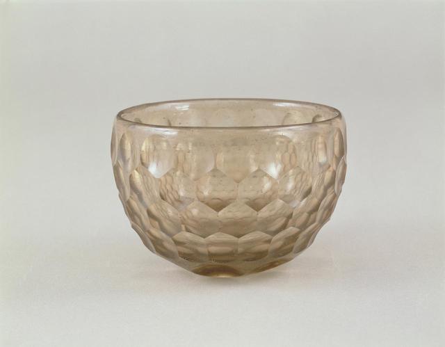 画像: 「白瑠璃碗」 ササン朝ペルシア6世紀頃 正倉院宝物 【東京国立博物館「正倉院の世界」展・後期展示11月6日~24日】