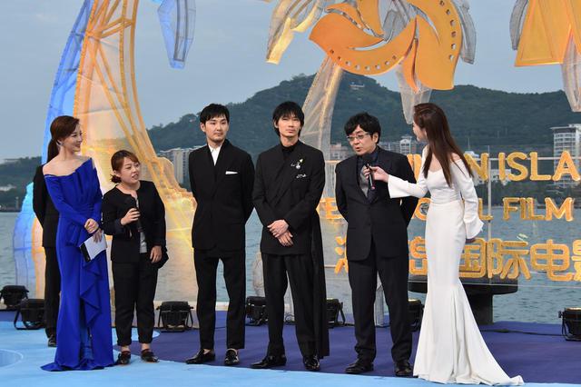 画像1: 松田龍平が初の海外で映画賞を受賞!中国4大国際映画祭の1つ海南島国際映画祭で最優秀男優賞!綾野剛、大友監督と共に参加の『影裏』ワールドプレミア