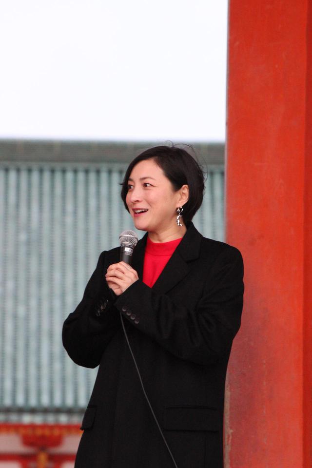 画像4: 『嘘八百 京町ロワイヤル』大ヒット祈願イベント 概要 ■日時:1 月 25 日(土)16:30~17:00 ■場所:平安神宮(京都市左京区岡崎西天王町 97) ※応天門前にて野外イベント ■登壇者(予定):中井貴一、佐々木蔵之介、広末涼子