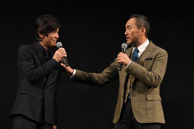 画像: ワールドプレミアイベントでの佐藤浩市と渡辺謙