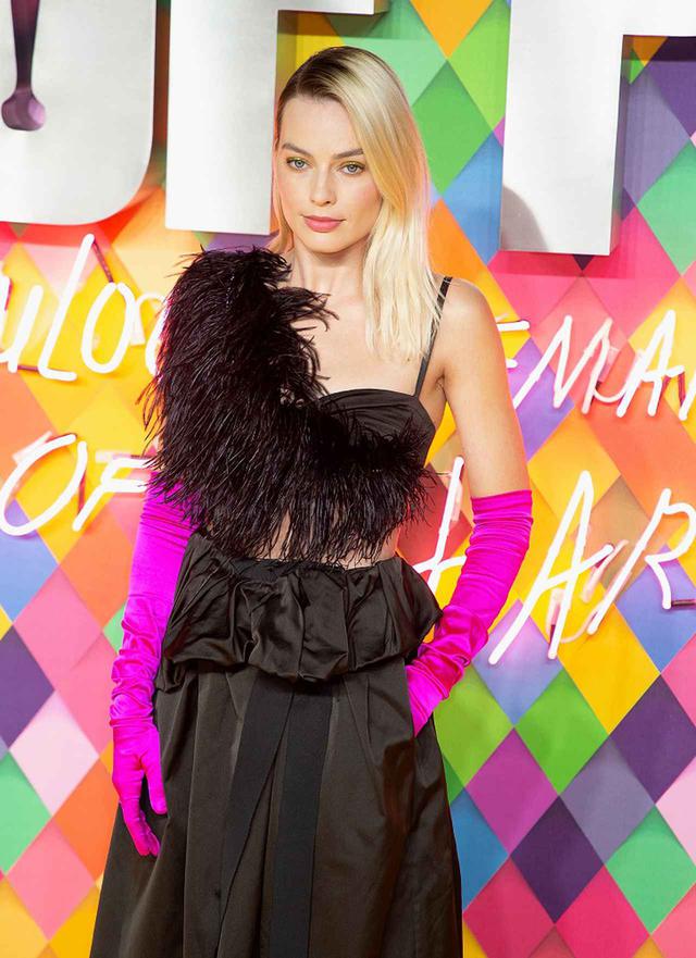 画像3: マーゴット・ロビーの華やかすぎるドレス姿に、会場が大熱狂!!