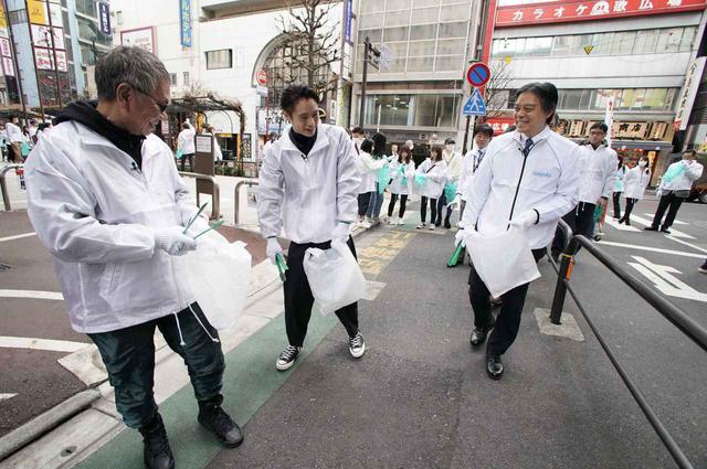 画像1: 【日時】2月15日(土) 【登壇者 (敬称略) 】 窪田正孝、三池崇史監督、吉住健一 (新宿区長) 【会場】 新宿区庁舎前(出発式)/新宿歌舞伎町/新宿区役所第一分室1F (ミニ会見)