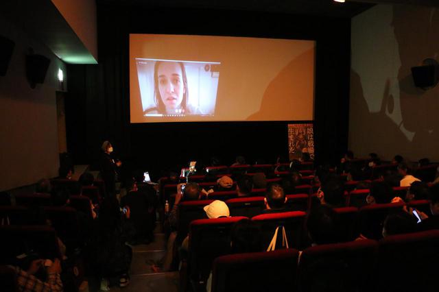 画像1: 【映画『娘は戦場で生まれた』公開初日 ワアド・アルカティーブ監督スカイプQ&A 2/29(土)シアター・イメージフォーラムにて】