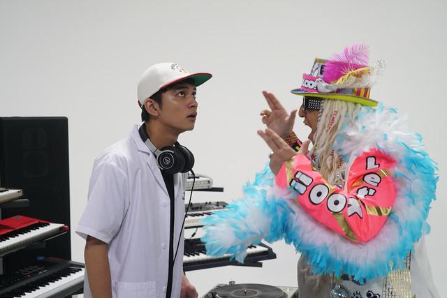 画像: 《DJ KOO》ご本人役で映画初出演決定! 気分がノッて、アガって、テンションMAX!!