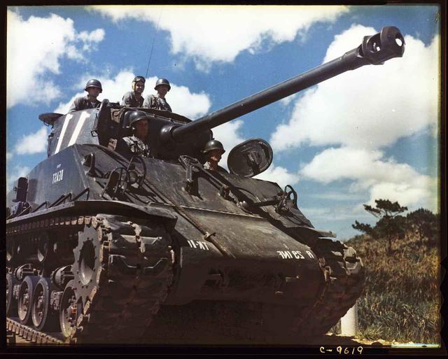 画像2: 「カメジロー」「沖縄スパイ戦史」「主戦場」に続く--日本、唯一の地上戦が行われた沖縄の真実を描いた『ドキュメンタリー沖縄戦 ~知られざる悲しみの記憶~』