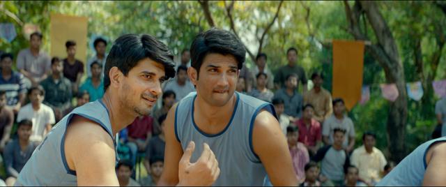 画像4: ALL RIGHTS RESERVED ALL COPYRIGHTS, TRADEMARKS, DESIGNS AND OTHER INTELLECTUAL PROPERTY RIGHTS WITH RESPECT TO THIS CINEMATOGRAPH FILM EXCLUSIVELY VEST WITH NADIADWALA GRANDSON ENTERTAINMENT PRIVATE LIMITED. ANY UNAUTHORISED REPRODUCTION, COPYING, BROADCASTING, PUBLICATION, PERFORMANCE, ADAPTATION OR USAGE IS STRICTLY PROHIBITED AND MAY AMOUNT TO INFRINGEMENT OF RIGHTS OF NADIADWALA GRANDSON ENTERTAINMENT PRIVATE LIMITED.