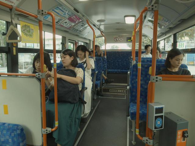 画像2: 調和と不調和を紡ぐ俳優たち