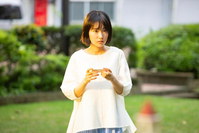 画像: ■サラ(演/小川紗良) 先勝美術大学3年、21歳。部室の片隅に見つけたいわくつきの台本「夢みる人」に魅せられたサラは自ら監督に就任し、持ち前のリーダーシップで映研部員たちをグイグイと引っ張っていく。しかし時々熱くなり、ドSな性格が顔を出したりも・・・。 (C) 2020映画「ビューティフルドリーマー」製作委員会