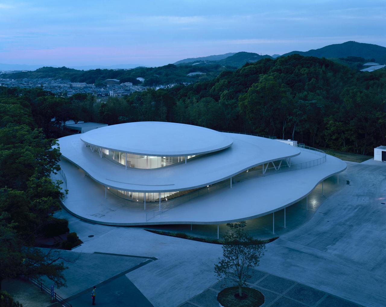 予告完成!建築家、妹島和世がひとつの建築を作り上げるまでを、ホンマタカシ監督が鮮明に描いた『建築と時間と妹島和世』-印象的な音楽はジャズ ...