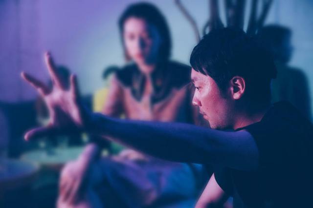画像: 「Daughters」撮影現場での津田肇監督