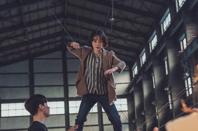 画像1: © 2020 LOTTE ENTERTAINMENT All Rights Reserved.