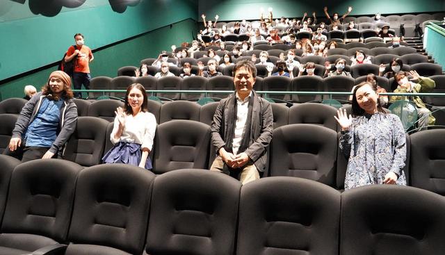 画像: 最大2時間の長回し!終わらないセクハラのディベート
舩橋淳監督 最新作『ある職場』 東京国際映画祭レポート