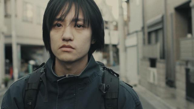 画像: 『中村屋酒店の兄弟』場面写真 藤原さん演じる弟・和馬