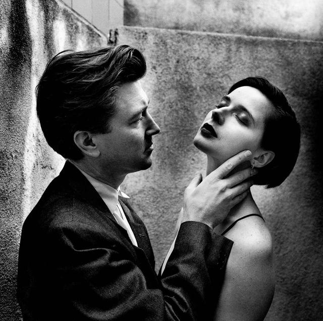 画像: David Lynch and Isabelle Rossellini, Los Angeles, 1988 (c) Foto Helmut Newton, Helmut Newton Estate Courtesy Helmut Newton Foundation